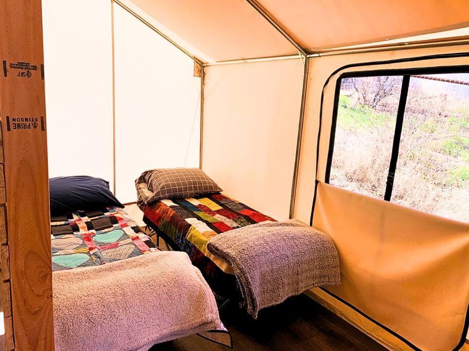 Silver Spur Homestead Luxury Glamping - The Cowboy تومبستون المظهر الخارجي الصورة