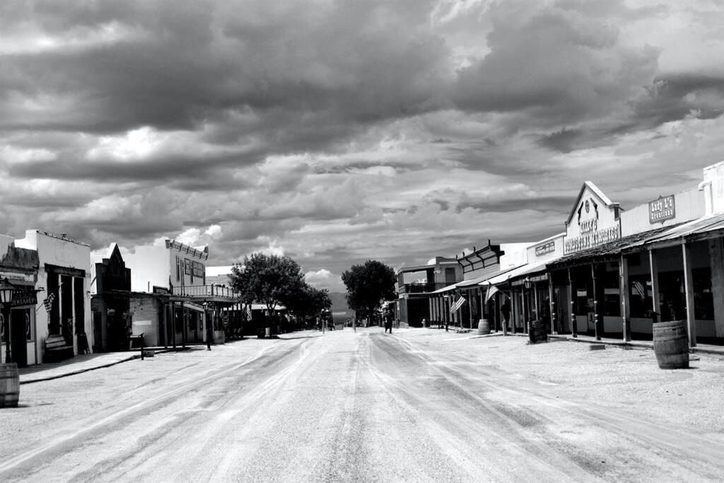 Silver Spur Homestead Luxury Glamping - The Cowboy تومبستون المظهر الخارجي الصورة